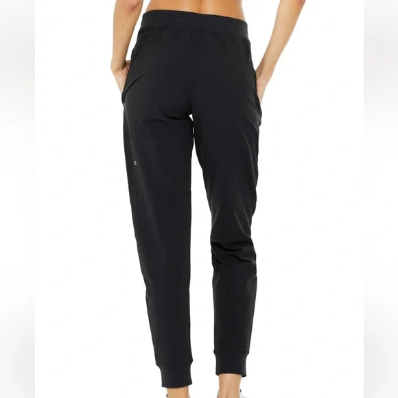 ALO Yoga Co-Op Joggers / Track Pants - Picture 3 of 10
